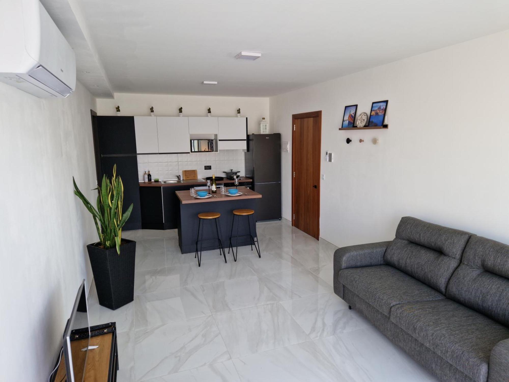 Ferienwohnung Sea View New Penthouse Terrace & Garage Parking St. Paul's Bay Exterior foto