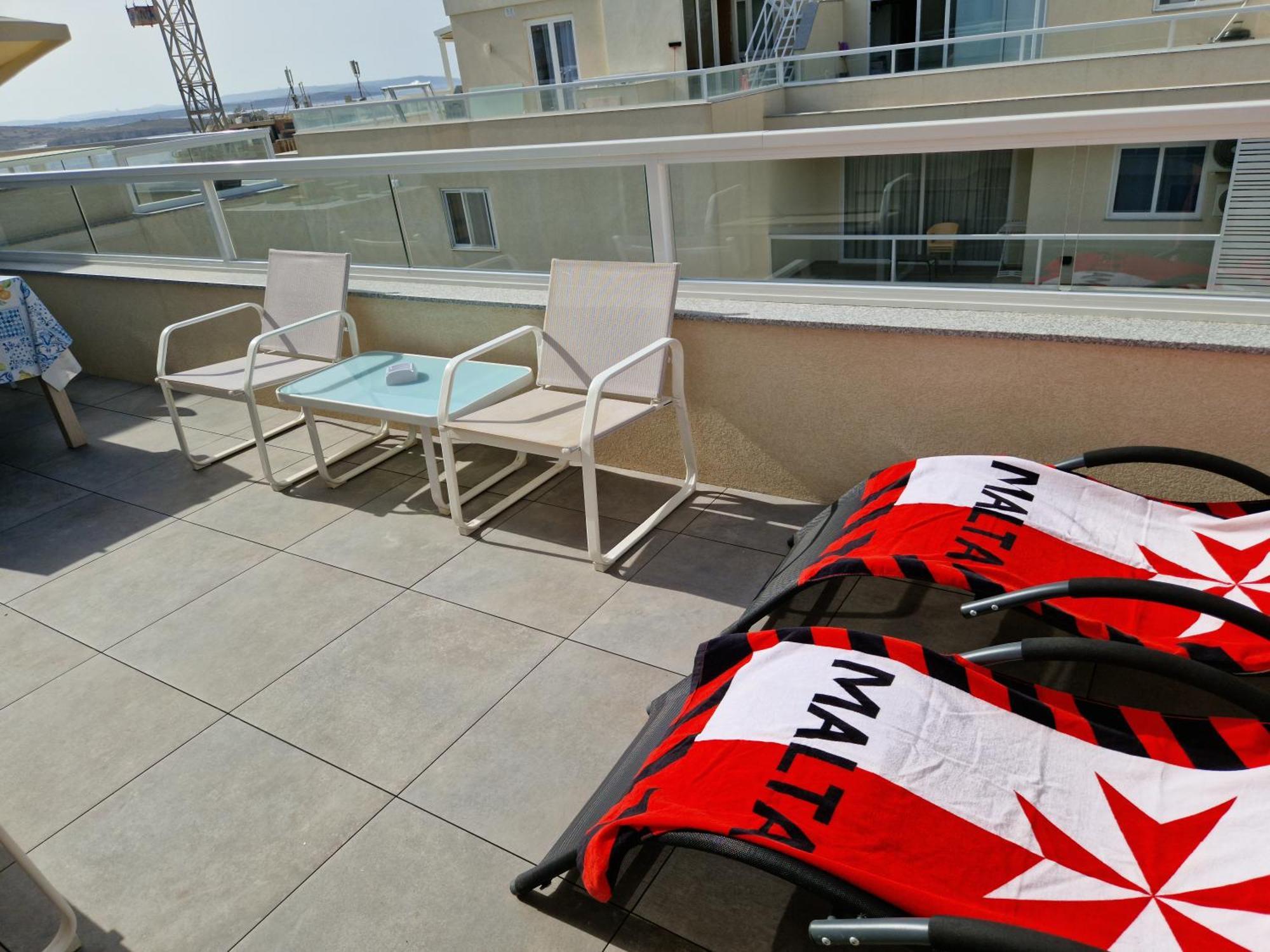 Ferienwohnung Sea View New Penthouse Terrace & Garage Parking St. Paul's Bay Exterior foto